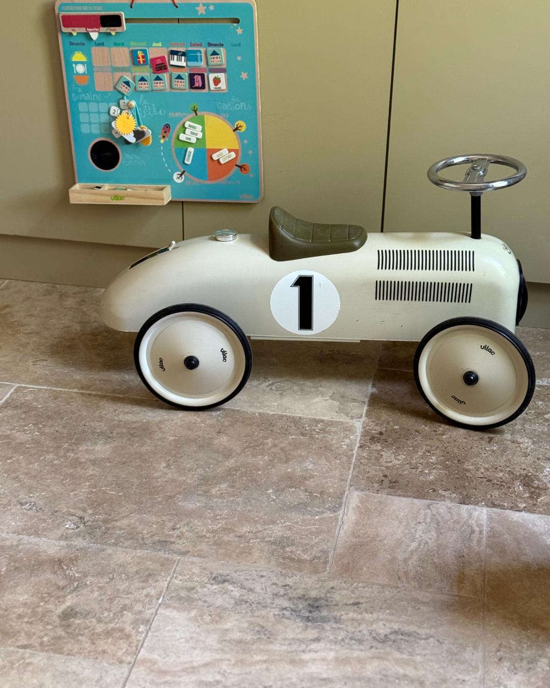 Dalle en pierre naturelle de travertin à Flassans-sur-Issole près de Gonfaron