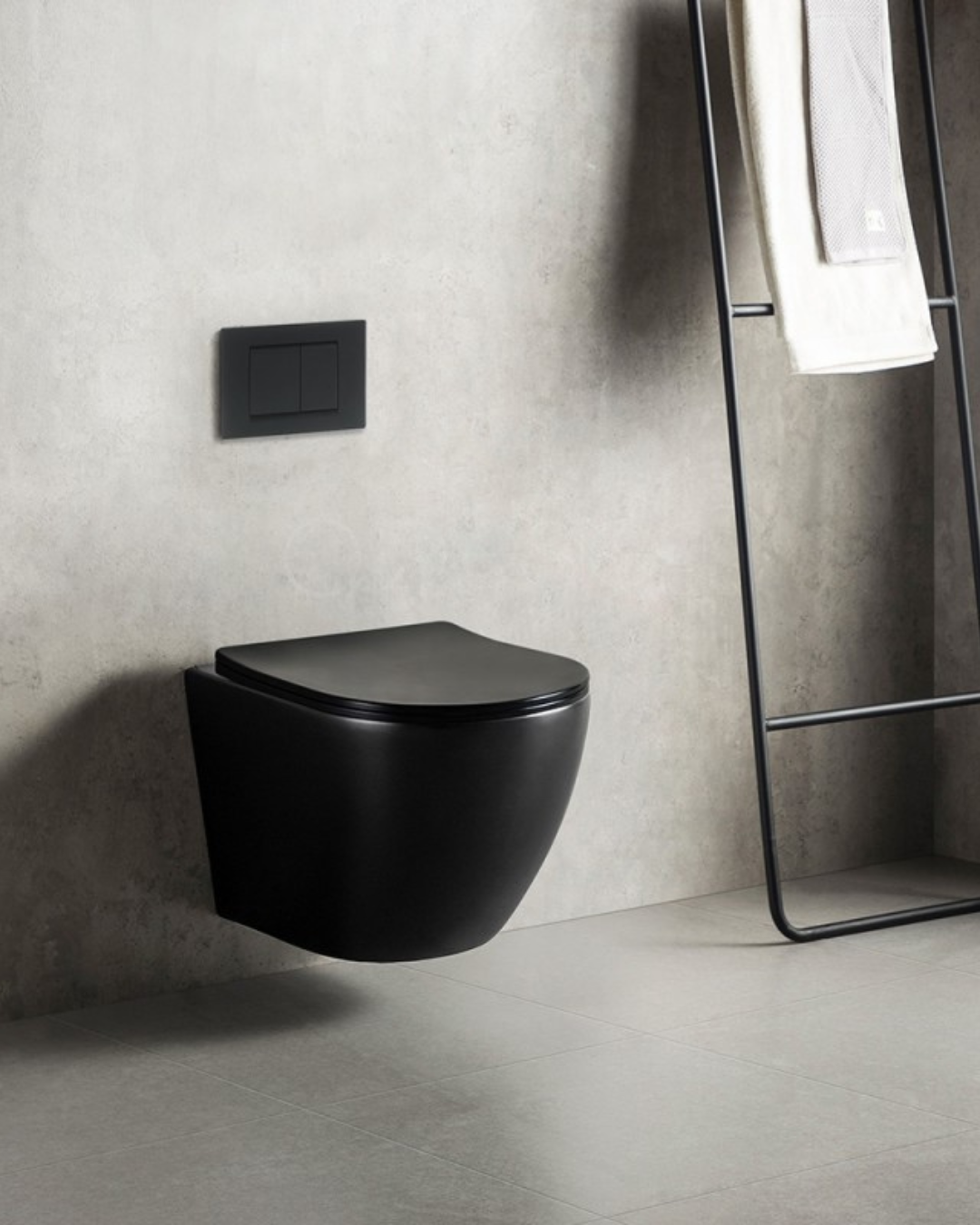 Toilette suspendu minimaliste sans bride à Sanary près de Bandol