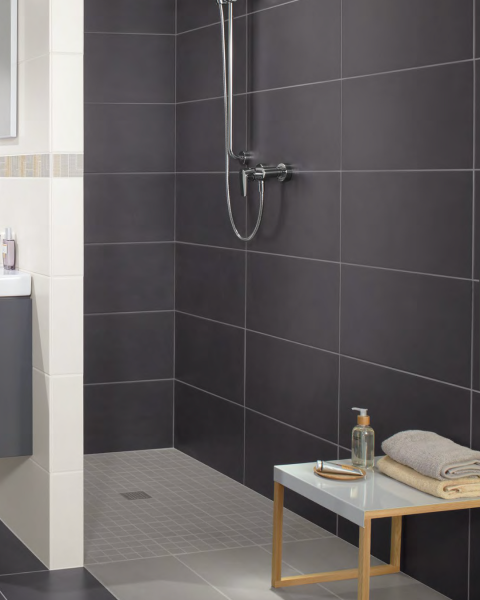 Carrelage gris anthracite pour mur et sol intérieur et extérieur dans le Var 83