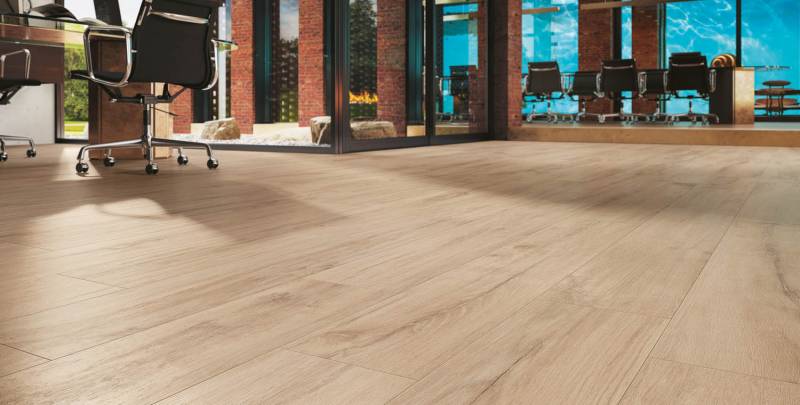 Showroom carrelage aspect bois à Sanary-sur-Mer 83