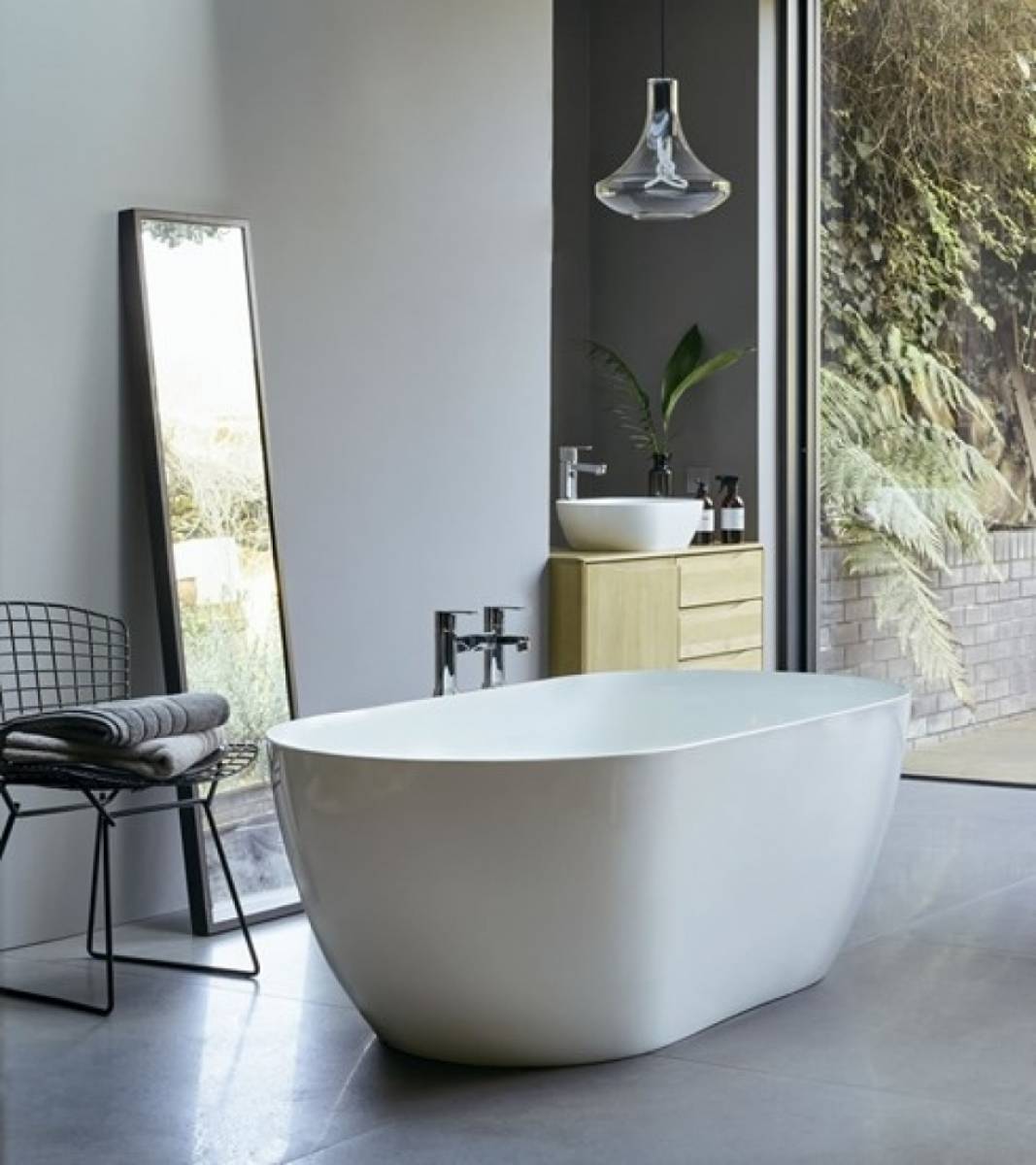 Showroom carrelage et vente de sanitaire haut de gamme à Hyères Var 83