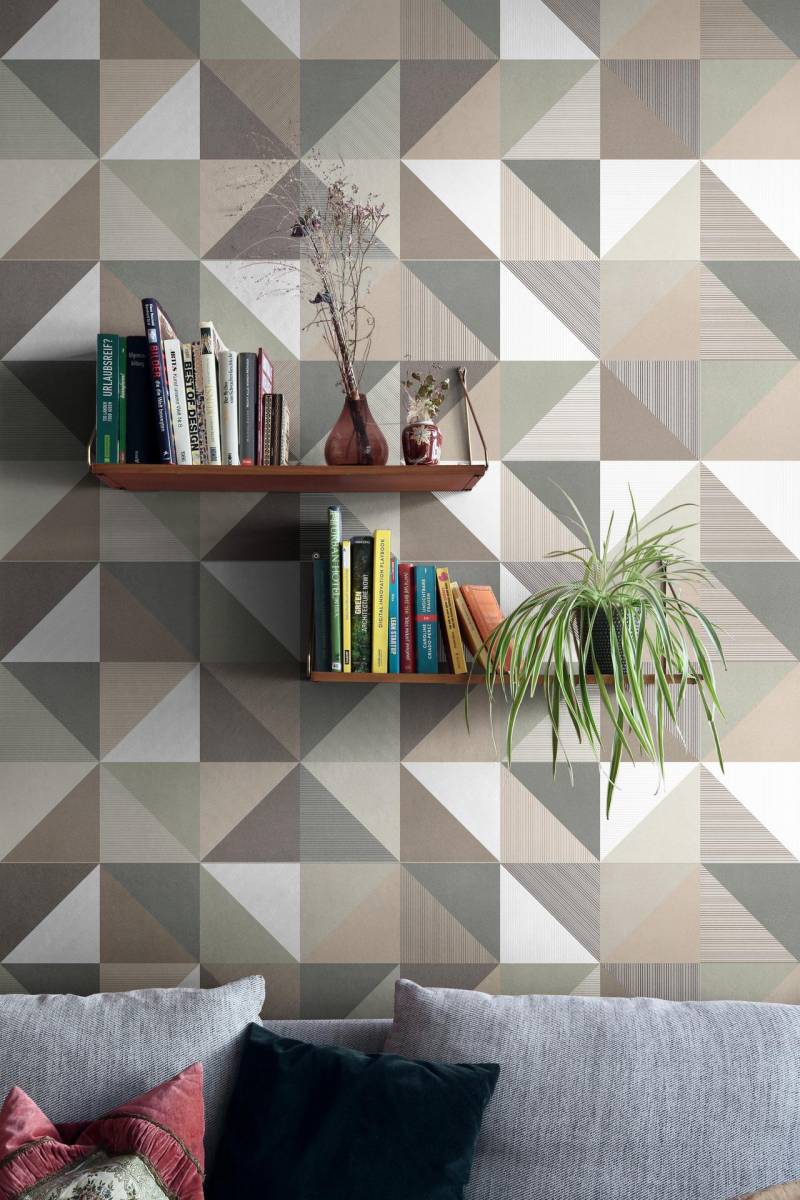 Aménagement intérieur avec carreaux géométriques et modernes