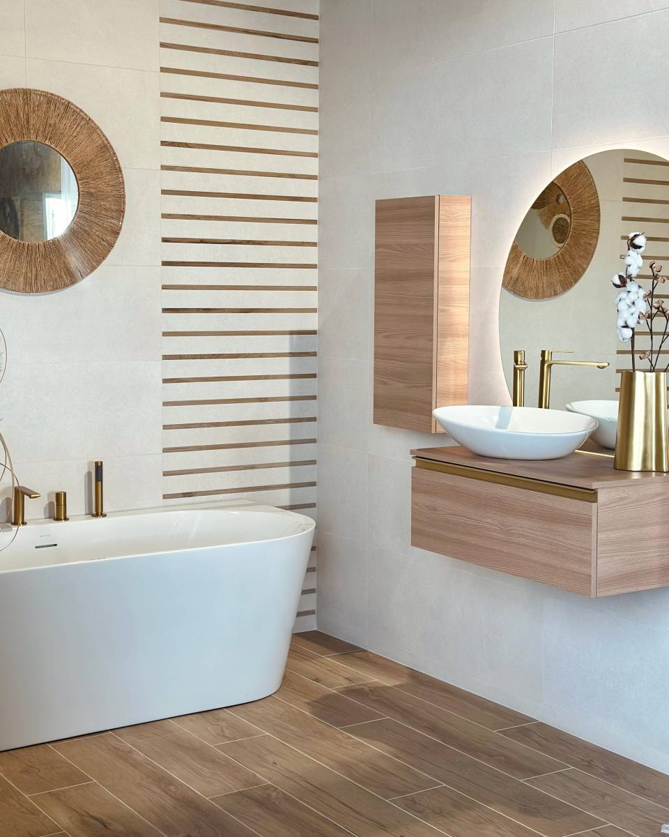 Inspiration salle de bain blanc bois et doré à La Garde près de Toulon