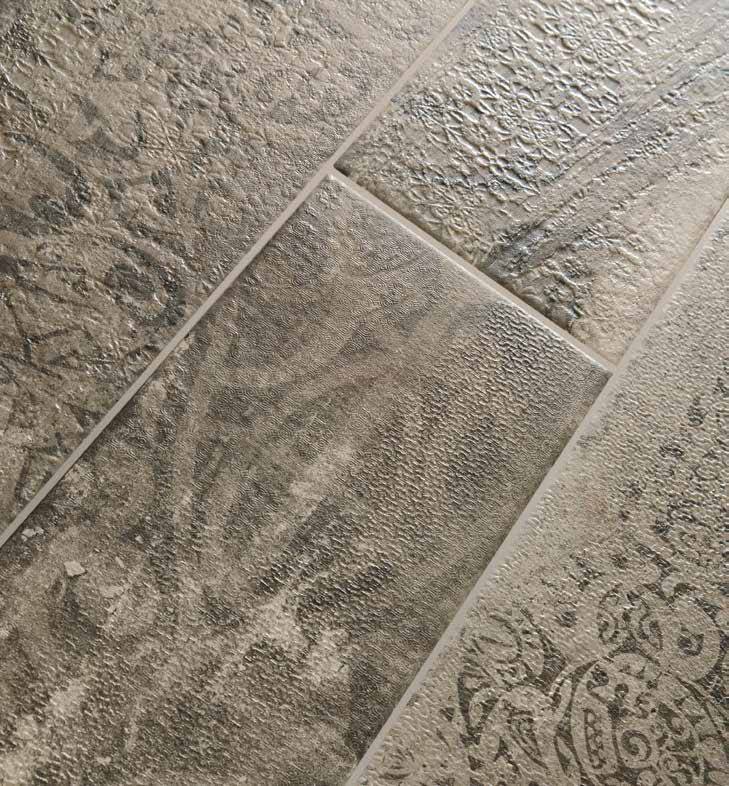 Où trouver un magasin de carrelage imitation parquet à La Seyne sur Mer 83